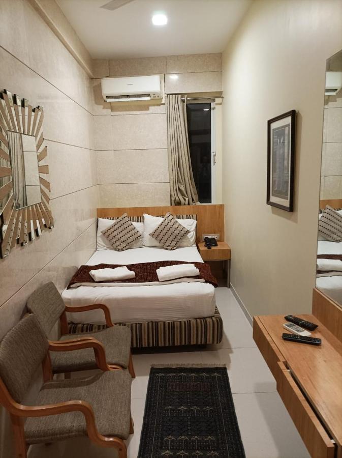 Bentley Hotel Marine Drive Bombay Extérieur photo