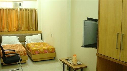 Bentley Hotel Marine Drive Bombay Extérieur photo